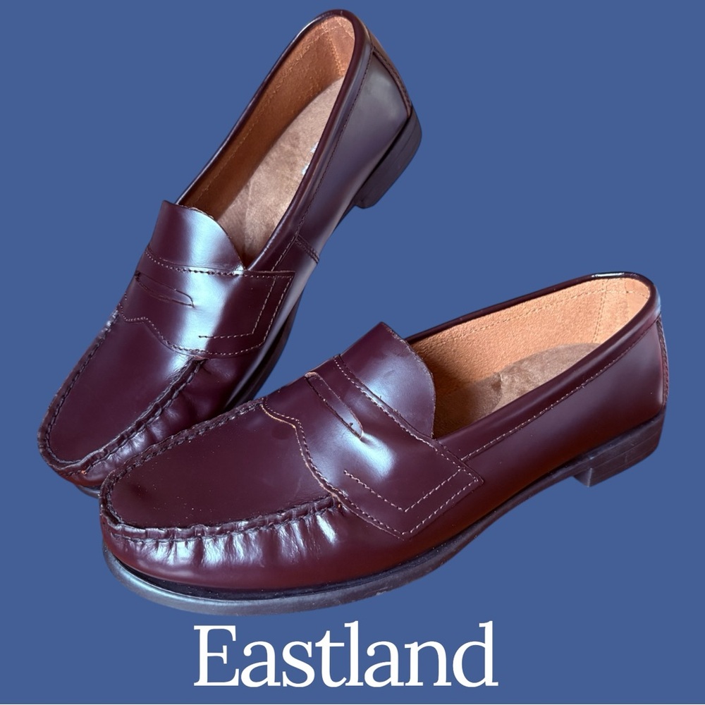 Eastland Women’s Classic ll Burgundy Slip-On Loafers. Size 9.5. New w/o box!